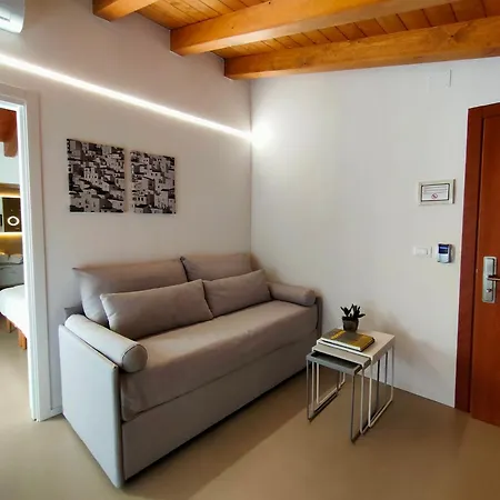 ホテル Nederland カオルレ