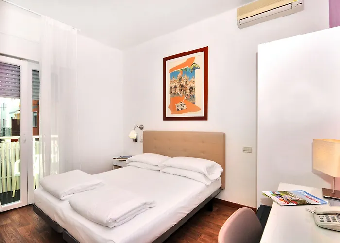 Отель Nederland Каорле