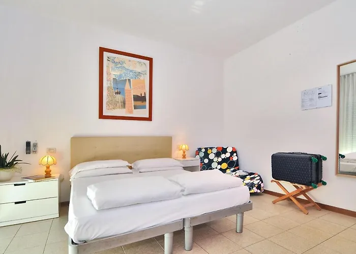 Szálloda Nederland 3*